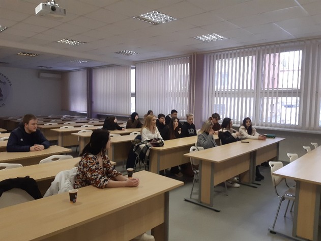 Exkurzia žiakov tretieho ročníka SSOŠ ELBA na Fakulte výrobných technológii v Prešove. - Obrázok 2