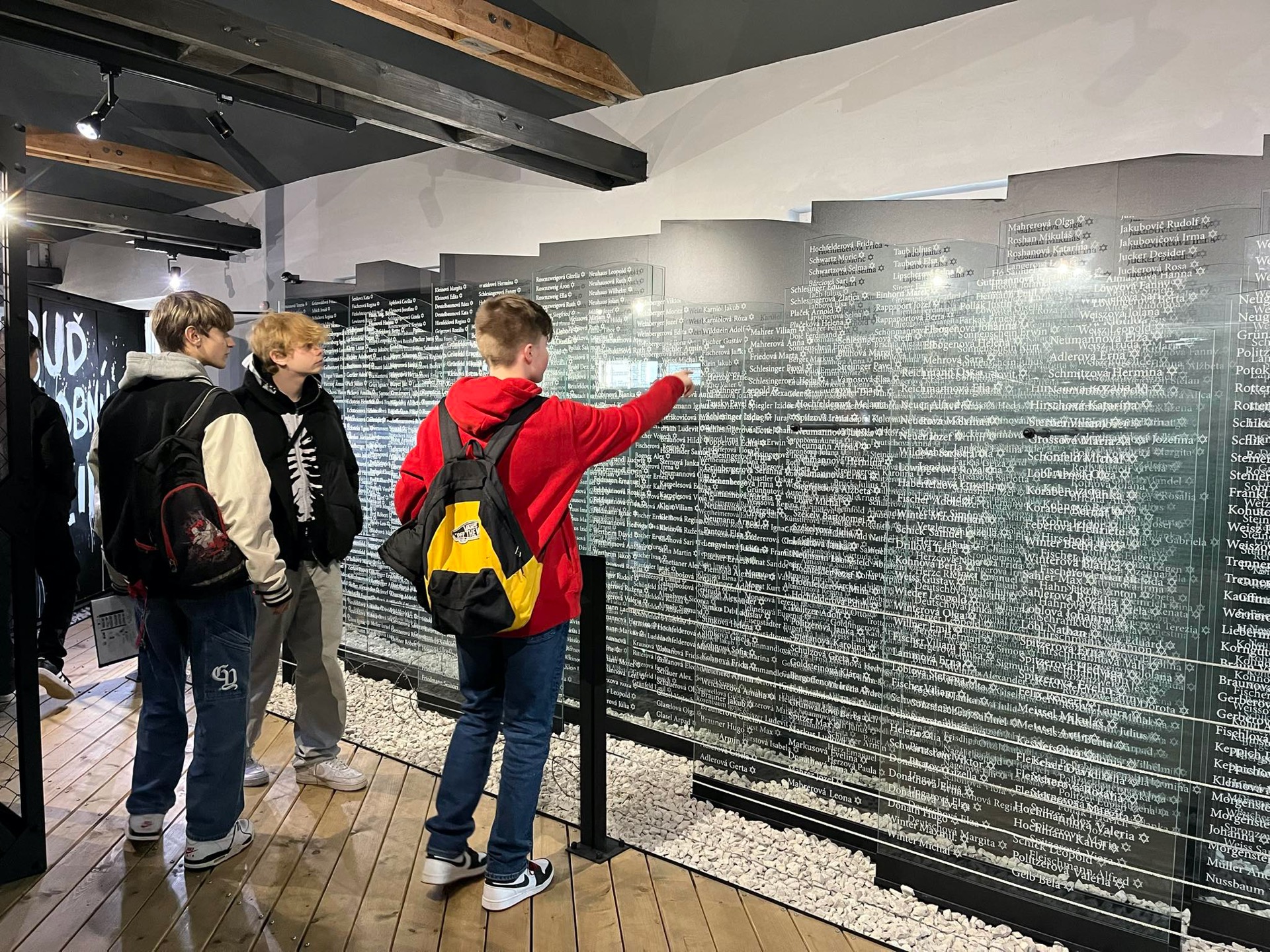 Dejepisná exkurzia - Múzeum holokaustu v Seredi  - Obrázok 3