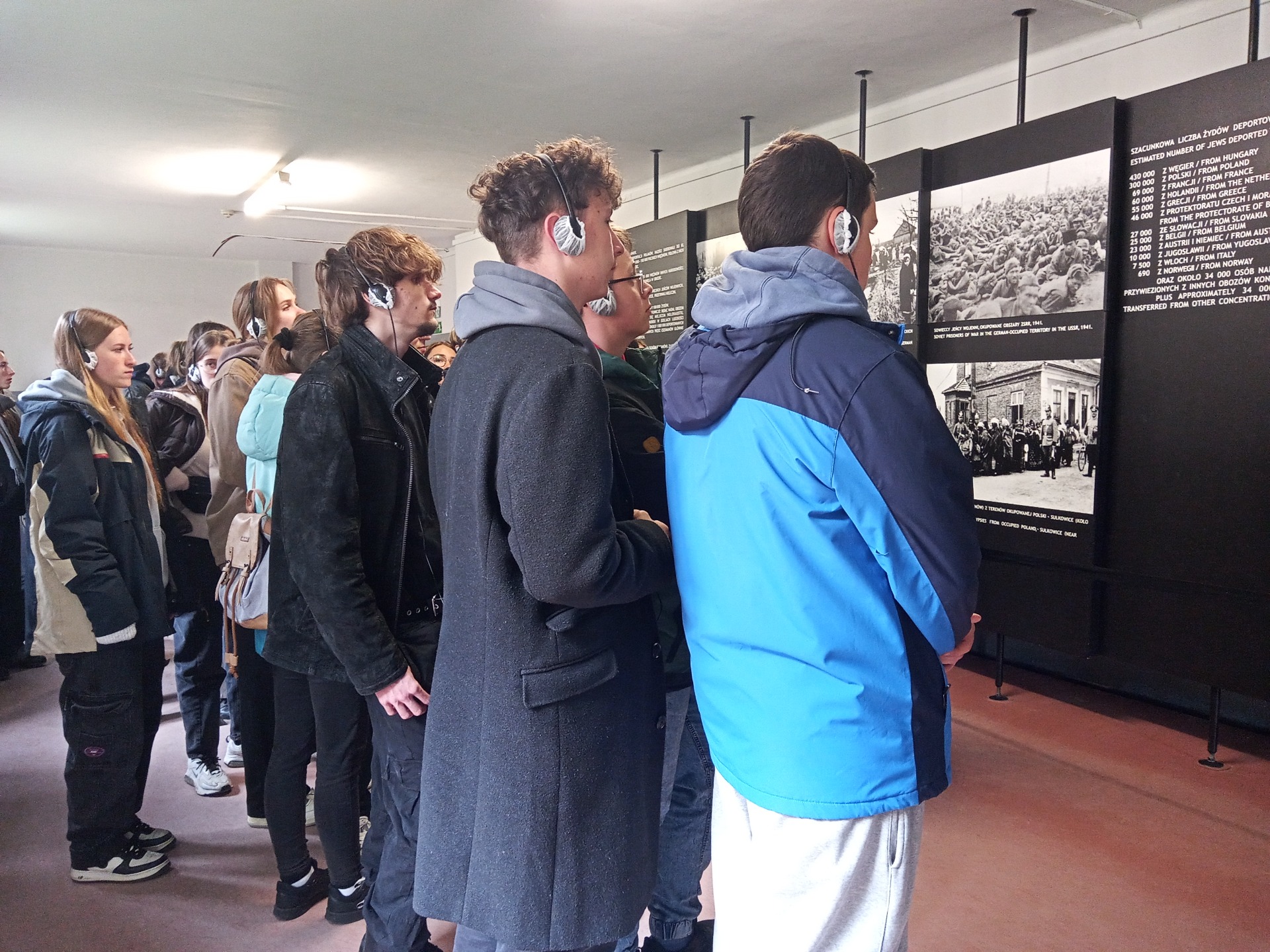 ,,Jedenaste. Nie bądź obojętny” – wizyta uczniów RST  w Miejscu Pamięci Państwowym Muzeum Auschwitz-Birkenau w Oświęcimiu - Obrazek 6