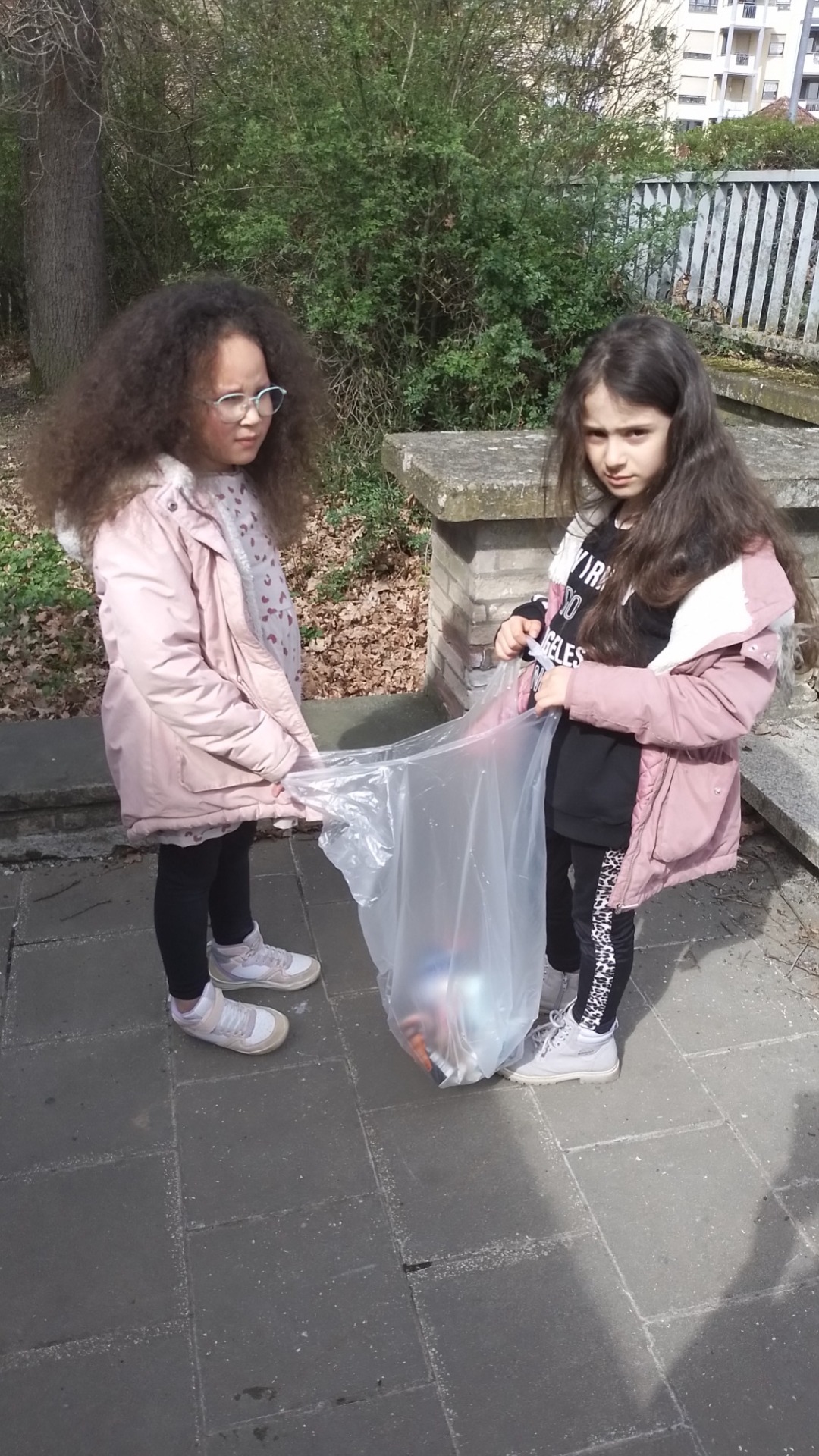 Die Müll-Aufräumaktion der OGS-Kinder - Bild 1