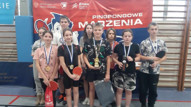 Mikołajkowy Turniej tenisa stołowego w Rzeszowie. - Obrazek 1