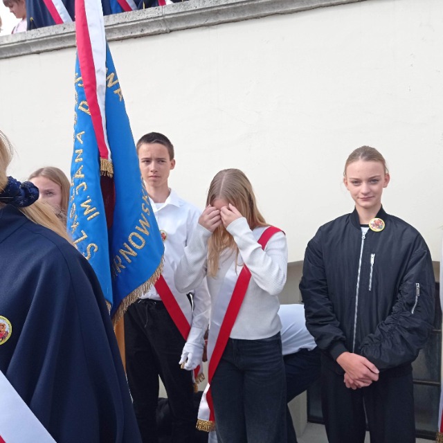 Ósmoklasiści z naszej szkoły wzięli udział w 23. Pielgrzymce Rodziny Szkół Jana Pawła II - Obrazek 5