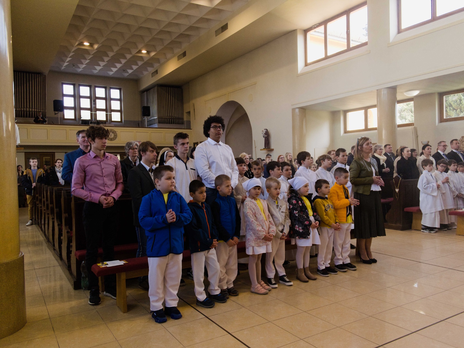 Slávnostná svätá omša pri príležitosti 20. výročia založenia  školy - Obrázok 6