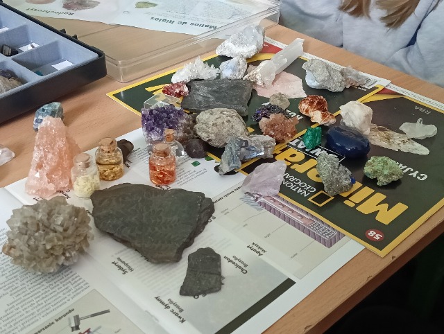 Lekcja o minerałach i skałach - Obrazek 6
