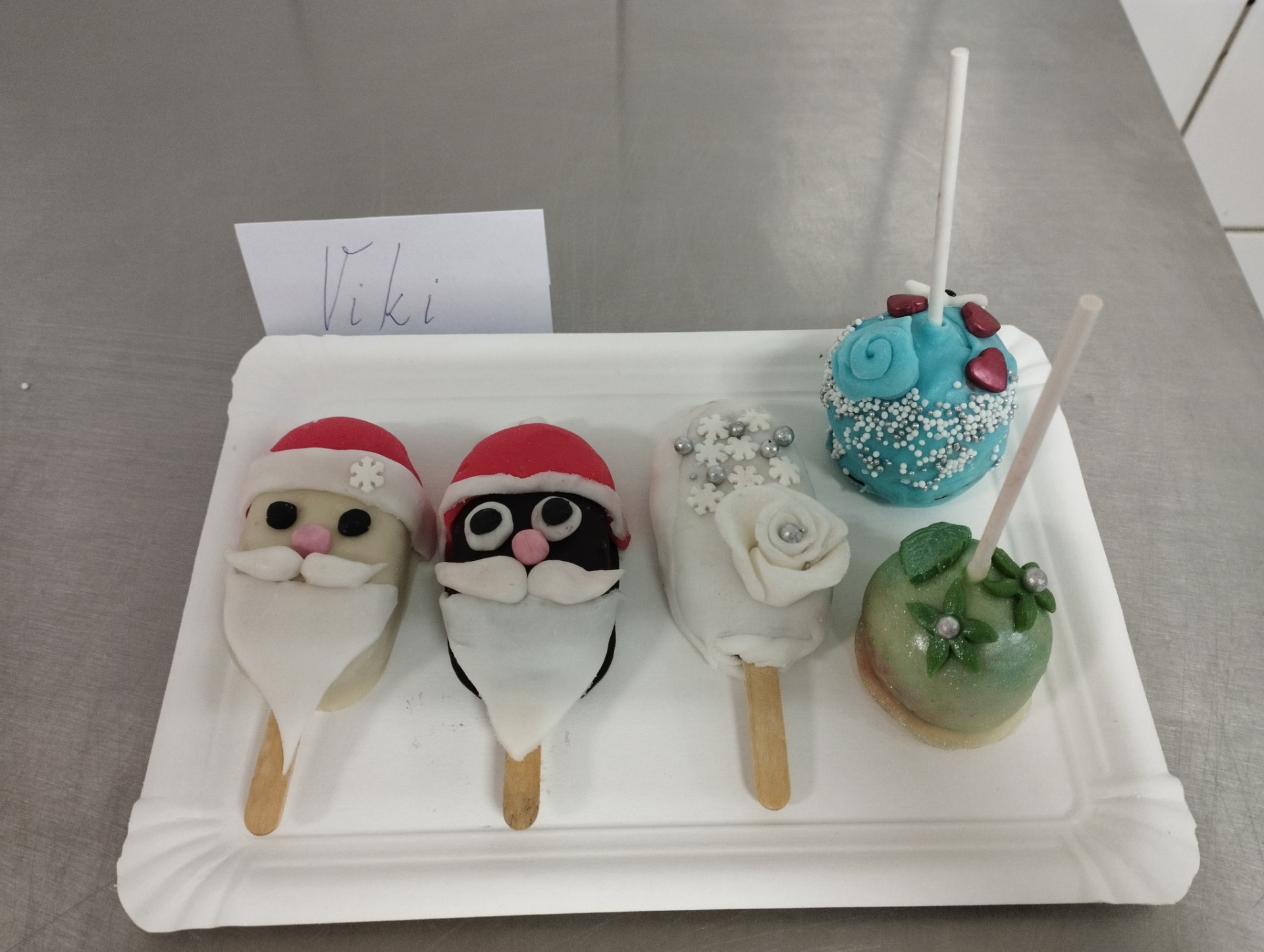 Pečené nanuky a cake pops s vianočnou tematikou  - Obrázok 3