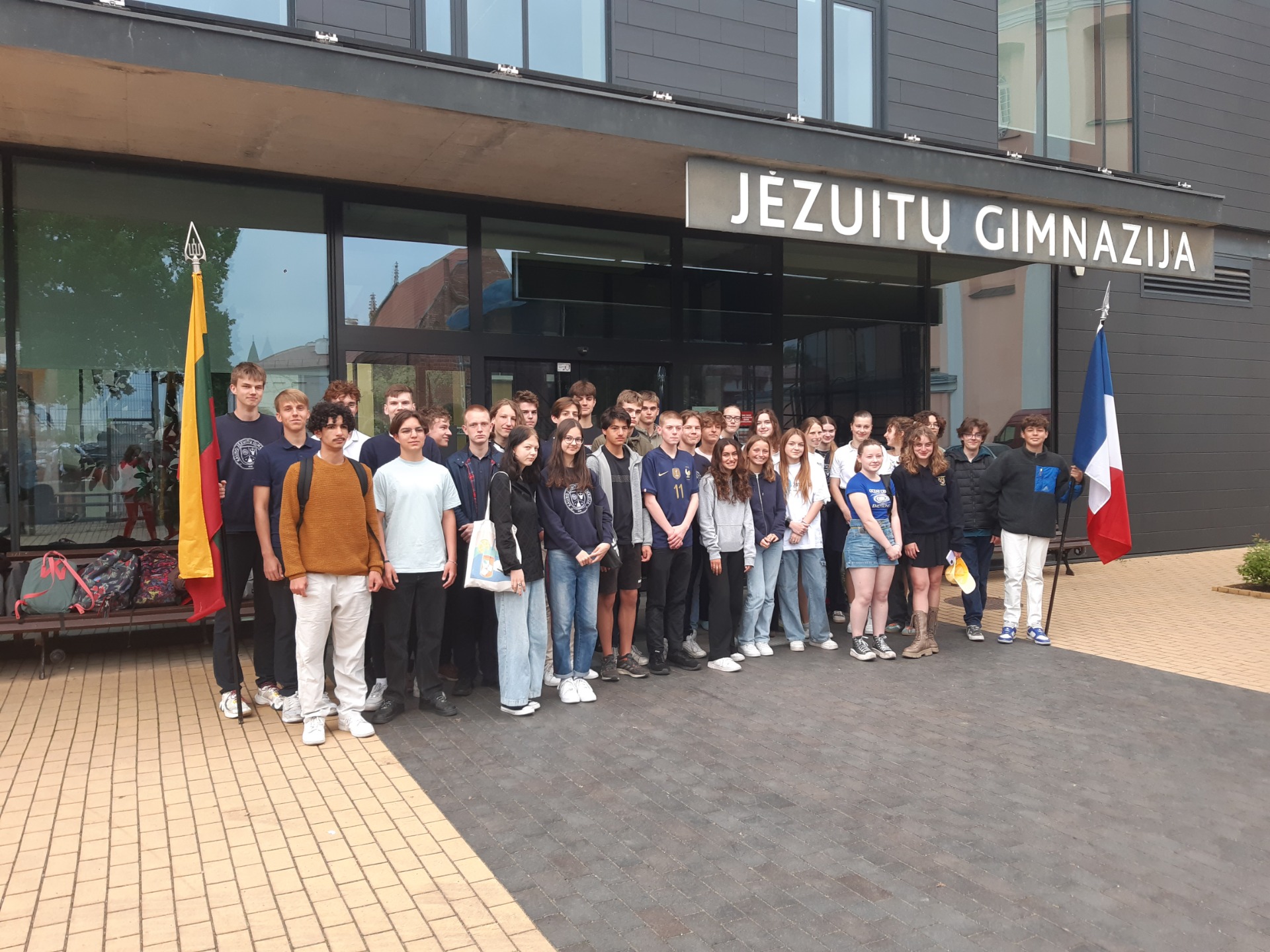 Mokiniai iš Prancūzijos viešėjo KJG ir pažino Lietuvą - Paveikslėlis 1
