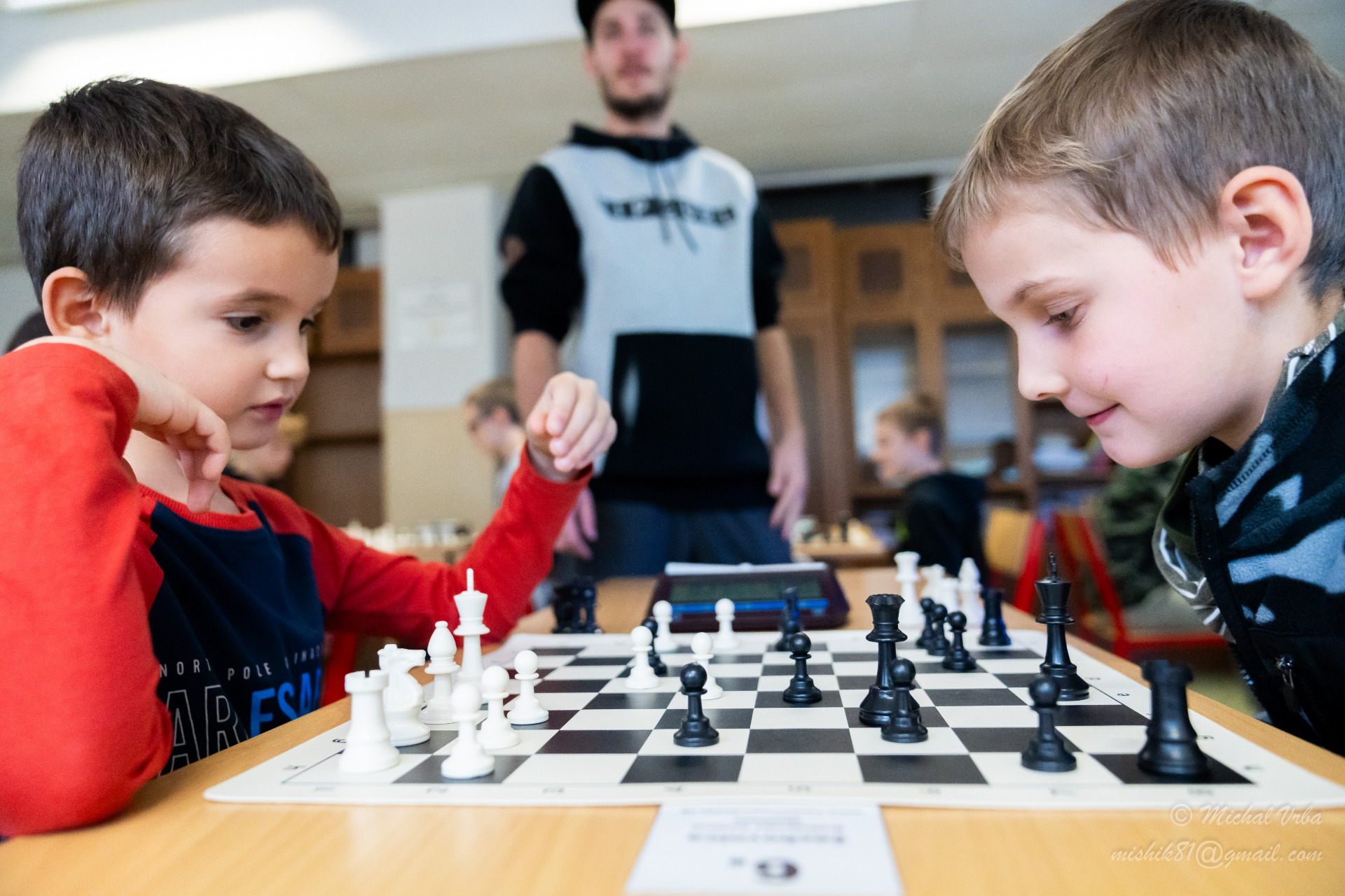 Školské kolo / kvalifikácia na petržalské majstrovstvá v šachu  ZŠ pre žiakov a žiačky 1. až 9. ročníka - Obrázok 1