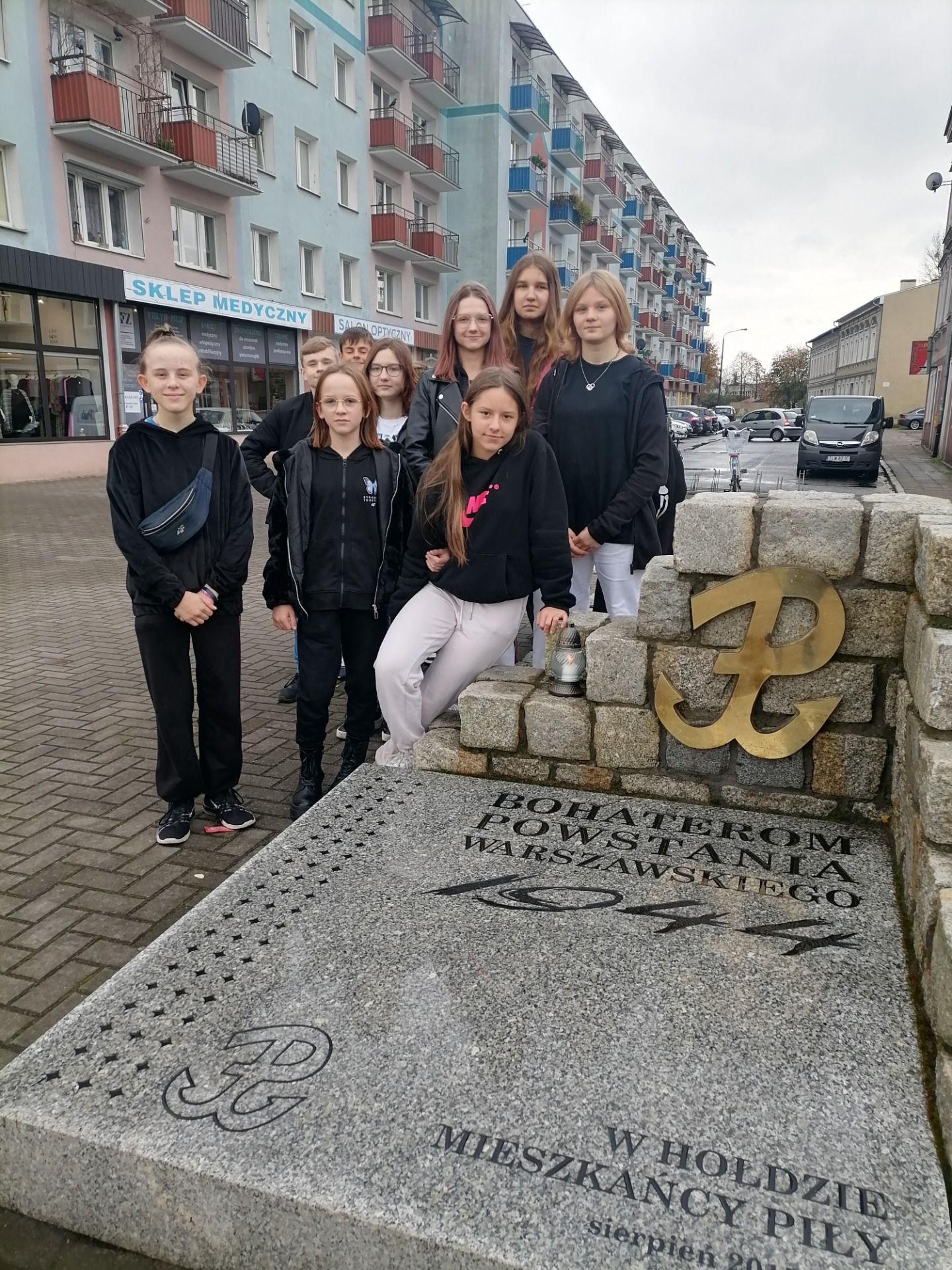 Uczestniczymy w ogólnopolskiej akcji „Szkoła pamięta  2022”